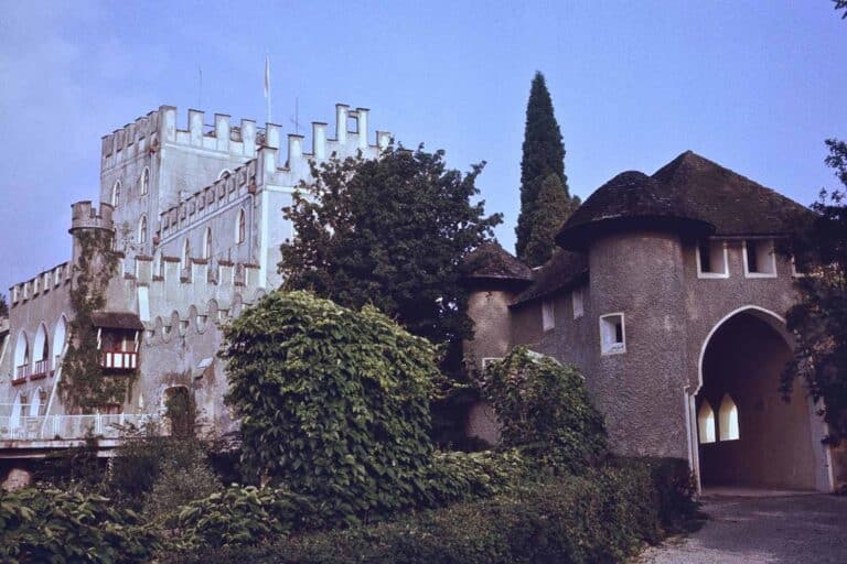 The Battle of Castle Itter: When Americans and Germans Fought the SS Together